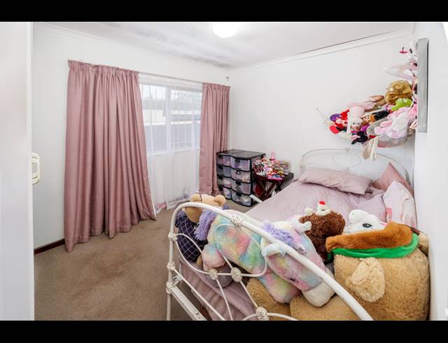 3 BEDROOM HOUSE FOR SALE IN SONSTRAAL HEIGHTS